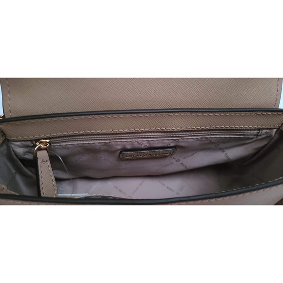 Michael Michael Kors Sylvia small camel leather purse NWT - Picture 10 of 13